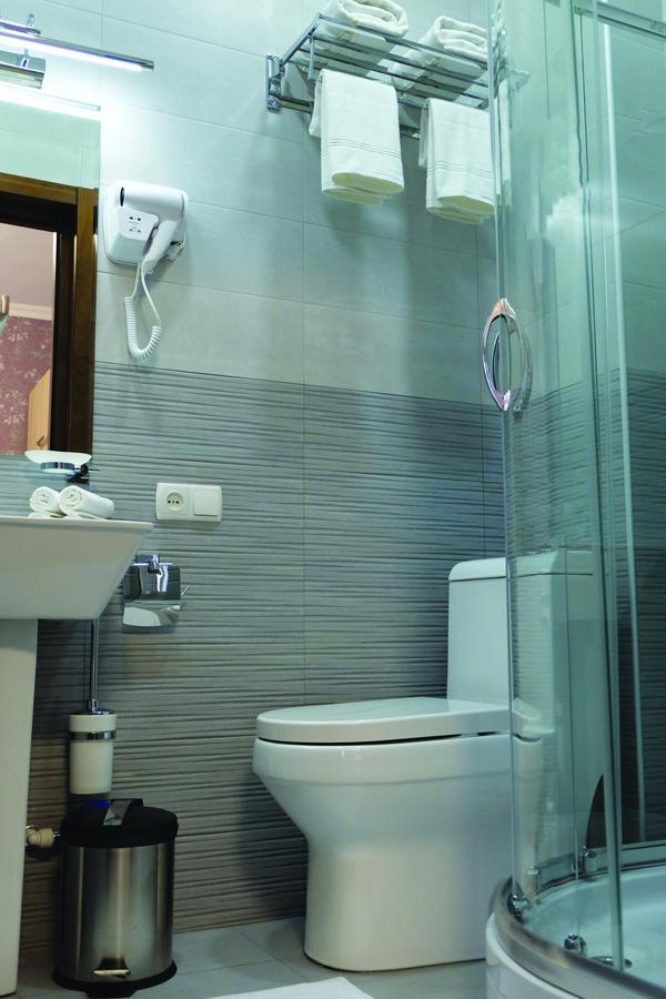 Hotel Atlantis Near Airport Tbilisi Esterno foto