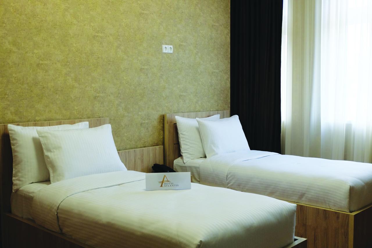 Hotel Atlantis Near Airport Tbilisi Esterno foto