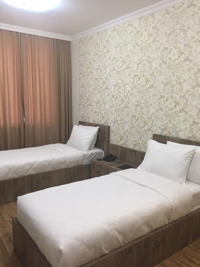Hotel Atlantis Near Airport Tbilisi Esterno foto
